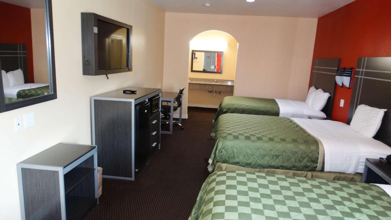 Motel 6 Houston, Tx - Willowbrook Mall Екстериор снимка